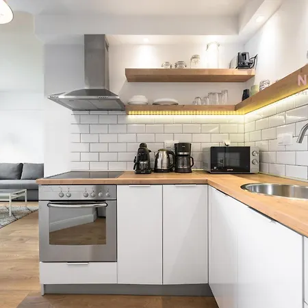 Zaphira, Nilie Hospitality Mgmt Apartment
